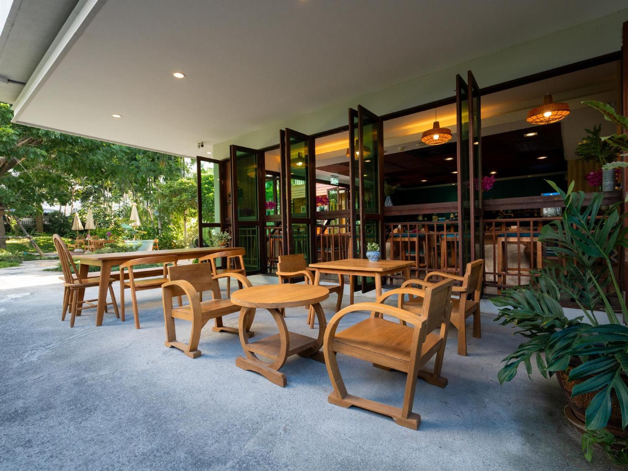 Deeprom Pattaya Hotel Zewnętrze zdjęcie